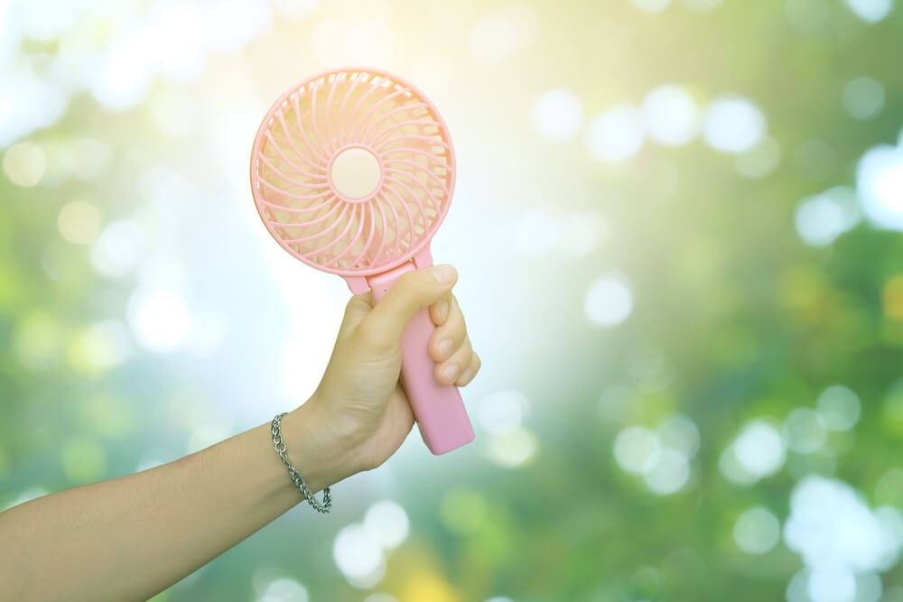 Best Handheld Fans for 2024 Portable Fans for OntheGo Cooling